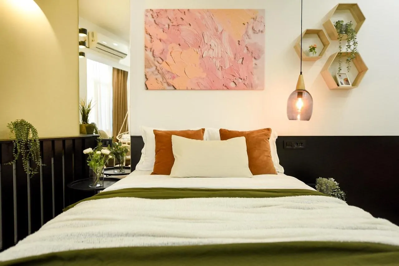 Apartment Home Sweet Home. Stylish Studio Near Cismigiu Bucharest
