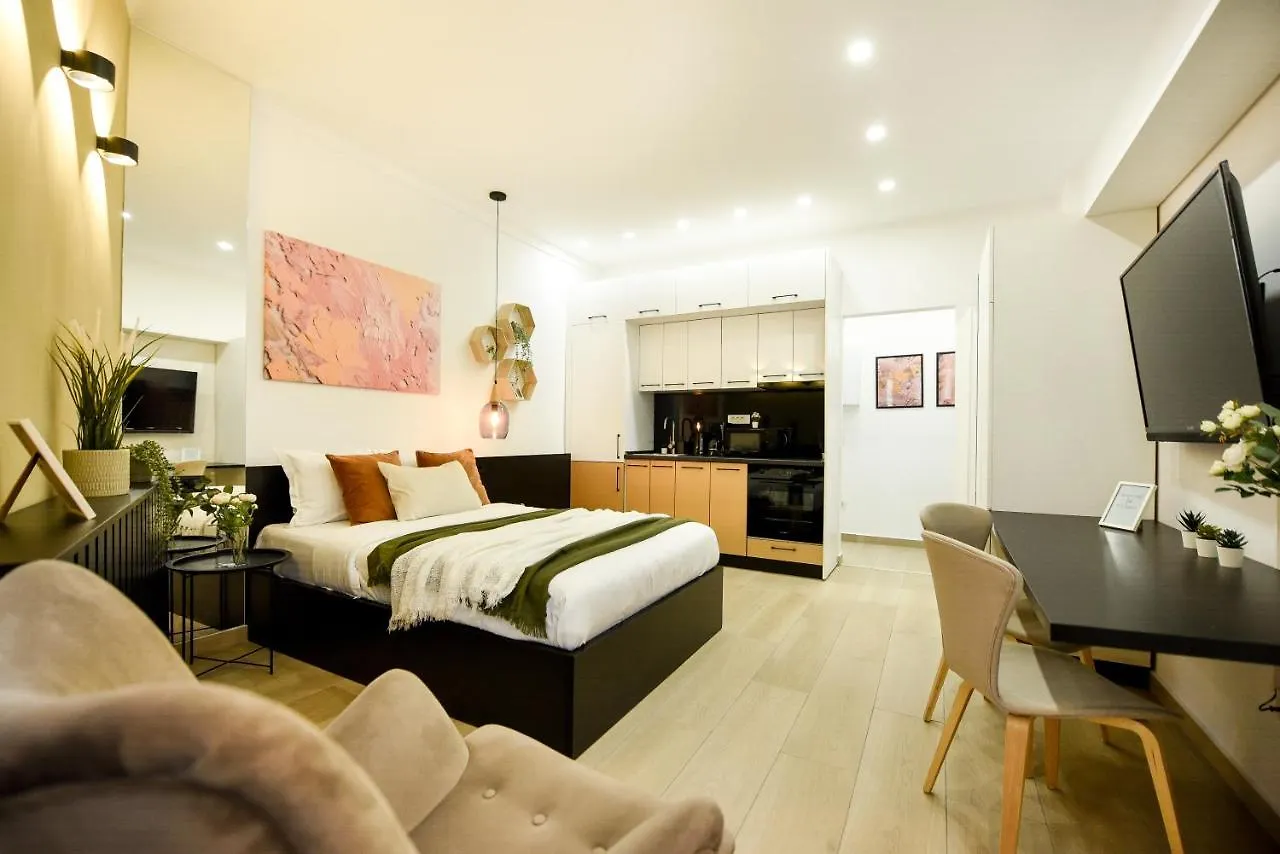 Apartment Home Sweet Home. Stylish Studio Near Cismigiu Bucharest